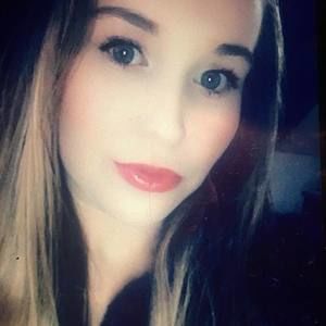 Meet your Posher, Shana